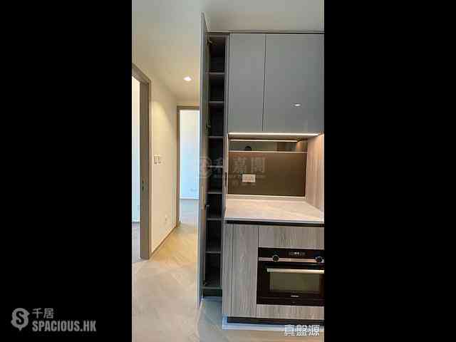 Lohas Park - Lohas Park Phase 11C Villa Garda II Tower 2B 04