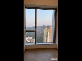 Lohas Park - Lohas Park Phase 11C Villa Garda II Tower 2B 05