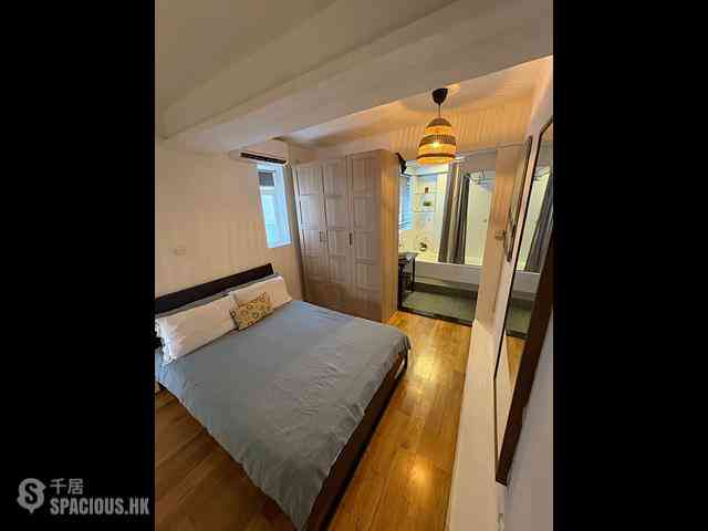 Soho - 36, Elgin Street 02
