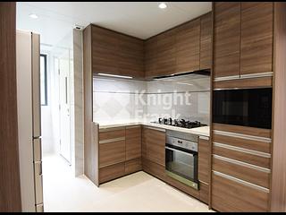 Repulse Bay - South Bay Villas Block C 03