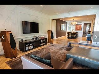 Pok Fu Lam - Scenic Villas Block A5 (M-N) 05