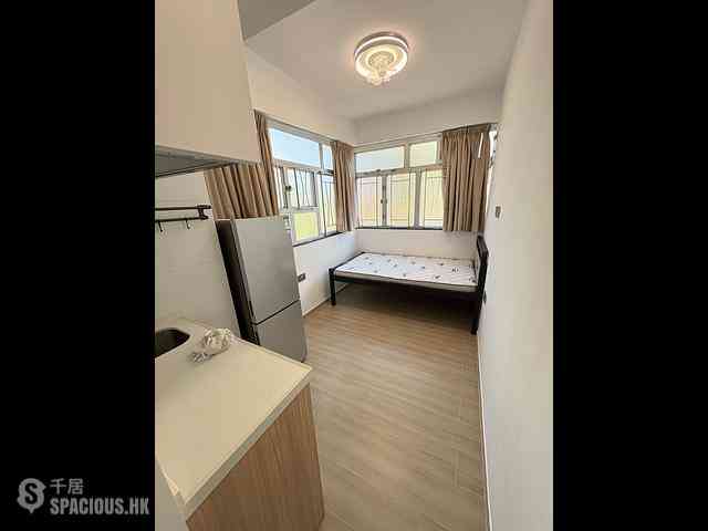 Prince Edward - Hung Tak Building 02