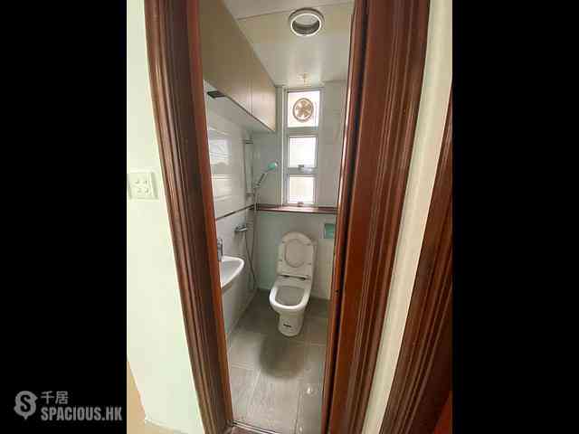 Sham Shui Po - Wah Pont House 05