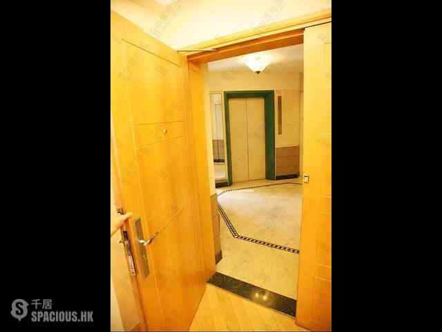 Mid Levels Central - Tregunter Block 2 27