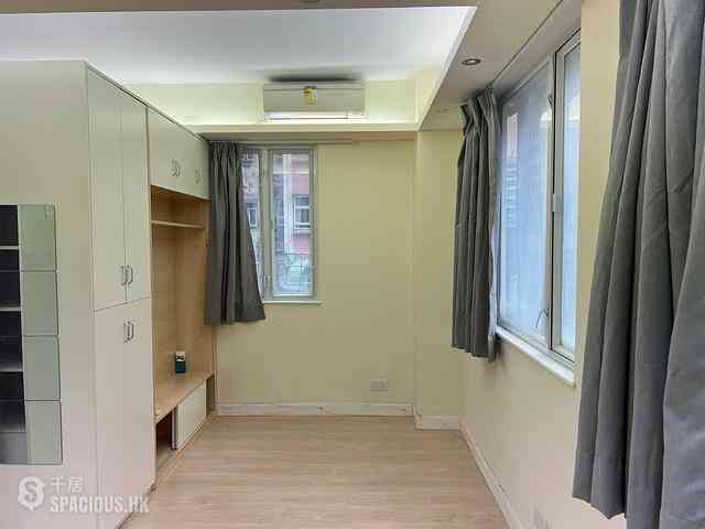 Wan Chai - Luen Fat Mansion 01