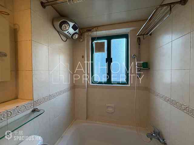 Kennedy Town - Shun Cheong Building 06