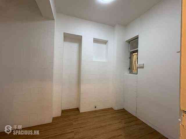 Sai Ying Pun - 31-31A, Pok Fu Lam Road 05