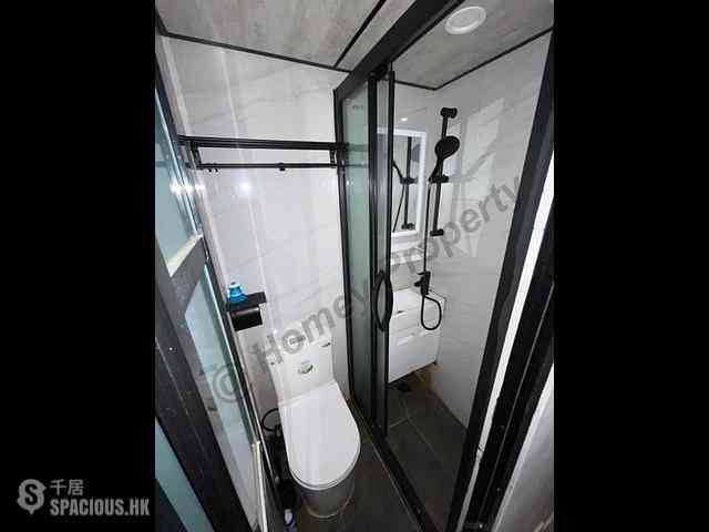 Tsim Sha Tsui - Comfort Building 06