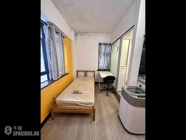 Tsim Sha Tsui - Long Kee Mansion 01