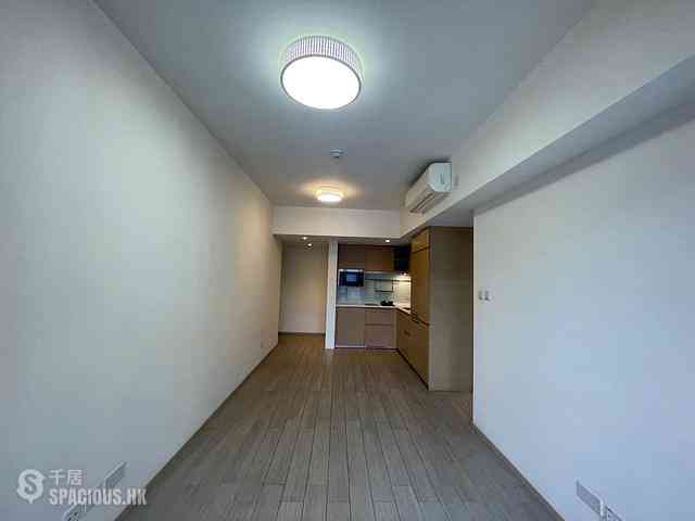 Tseung Kwan O - The Wings IIIA Block 3A 05
