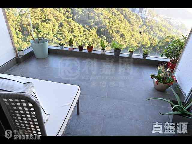 Repulse Bay - Ridge Court Block C-D 01