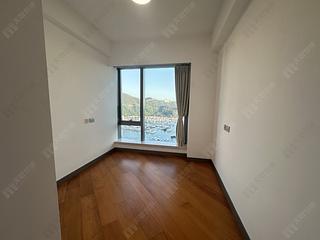 Ap Lei Chau - Marina South Block 2 04