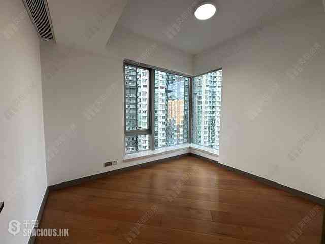 Ap Lei Chau - Marina South Block 2 09