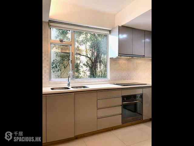 Sai Ying Pun - Chung Yin Court 02