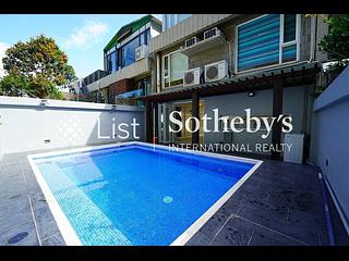 Clear Water Bay - Little Palm Villa 02