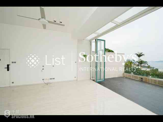 Clear Water Bay - Little Palm Villa 04