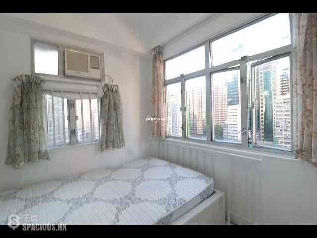 Wan Chai - Chiu Hin Mansion 04