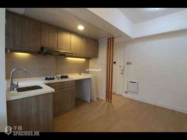 Wan Chai - Chiu Hin Mansion 07