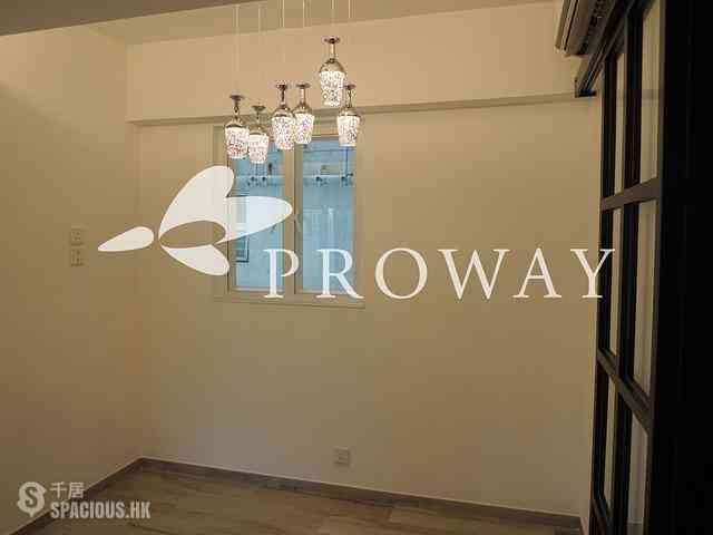 Ap Lei Chau - South Horizons Phase 1 Hoi Wan Court (Block 4) 04