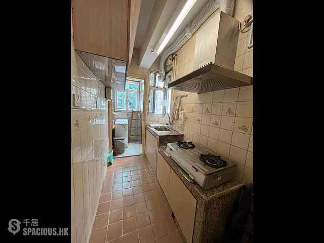 Sai Ying Pun - Po Fung Building 01