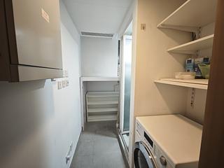 North Point - Victoria Harbour Phase 1B Tower 1 13