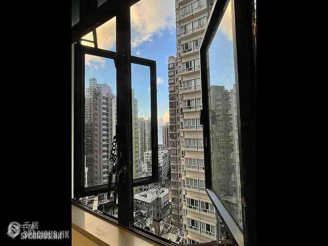 Sai Ying Pun - Yen Shun Mansion 08