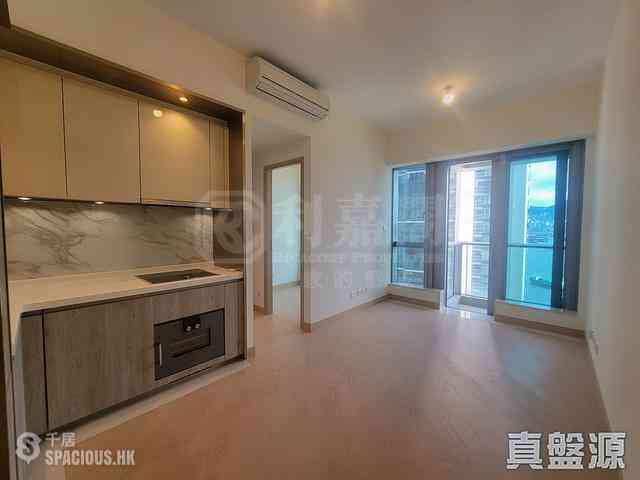 Cheung Sha Wan - Grand Victoria 01