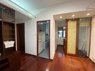 Sai Ying Pun - Kam Fung Mansion 02