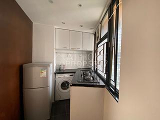 Sai Ying Pun - Kam Fung Mansion 06
