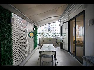 Kennedy Town - Luen Fat Apartments 03