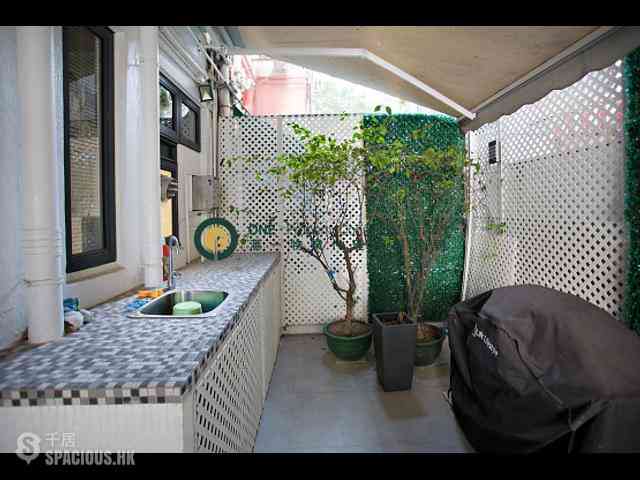 Kennedy Town - Luen Fat Apartments 04