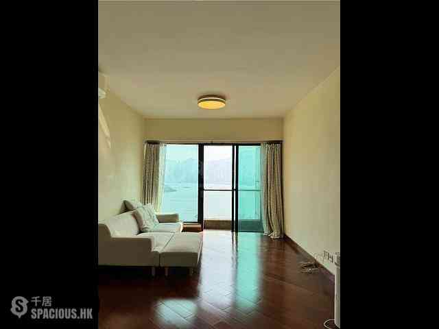 West Kowloon - The Arch Sky Tower (Block 1) 01