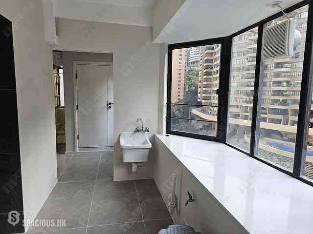 Mid Levels Central - Estoril Court Block 3 09