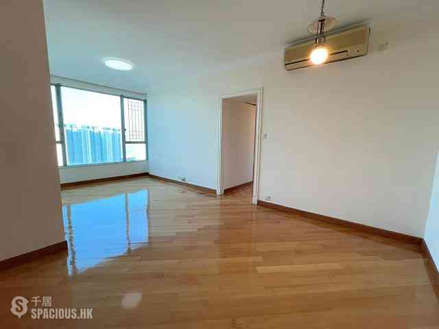 Tung Chung - Coastal Skyline 02