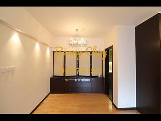 Mid Levels Central - Robinson Heights Block 1 03