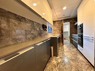 North Point - Victoria Harbour Phase 1B Tower 1 08