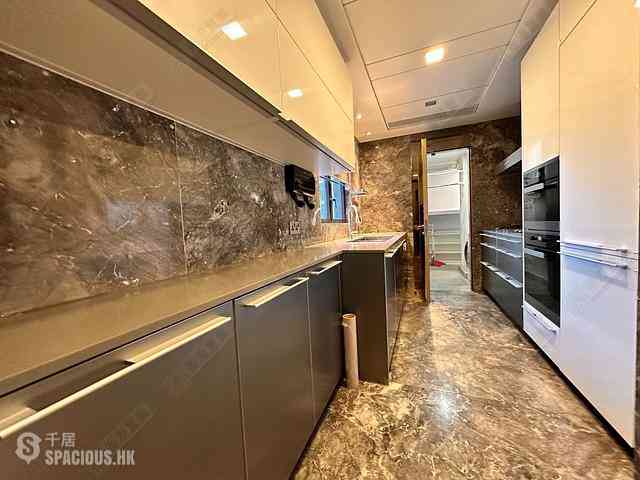 North Point - Victoria Harbour Phase 1B Tower 1 08