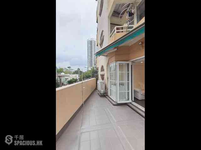 Tai Hang - Wing Hing Court 01