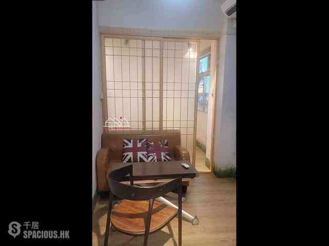 Sheung Wan - 132-134, Wing Lok Street 04