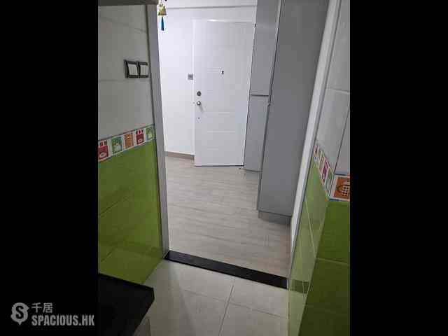 Central - 77-81, Hollywood Road 04