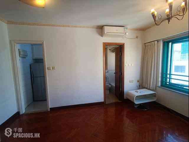 Kennedy Town - Shun Cheong Building 04