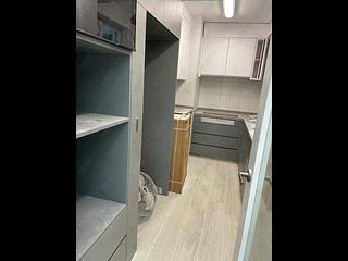 Wan Chai - Phoenix Court Block 4 02
