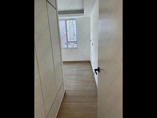 Wan Chai - Phoenix Court Block 4 04