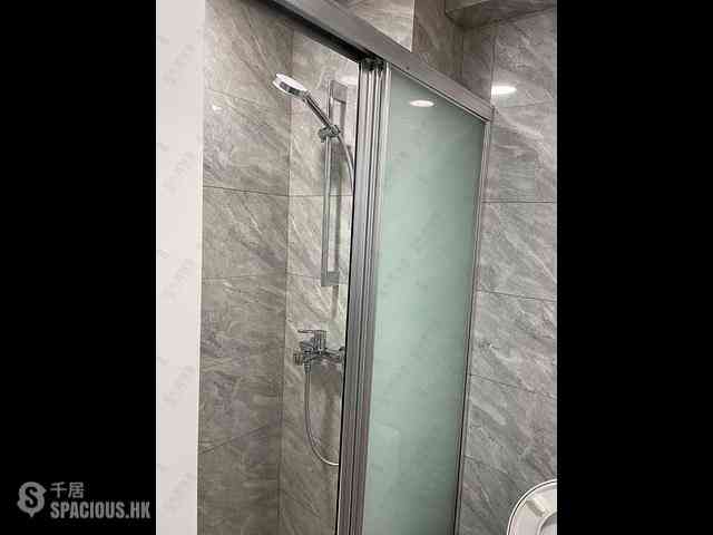 Wan Chai - Phoenix Court Block 4 06