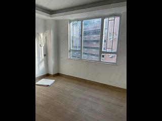 Wan Chai - Phoenix Court Block 4 08