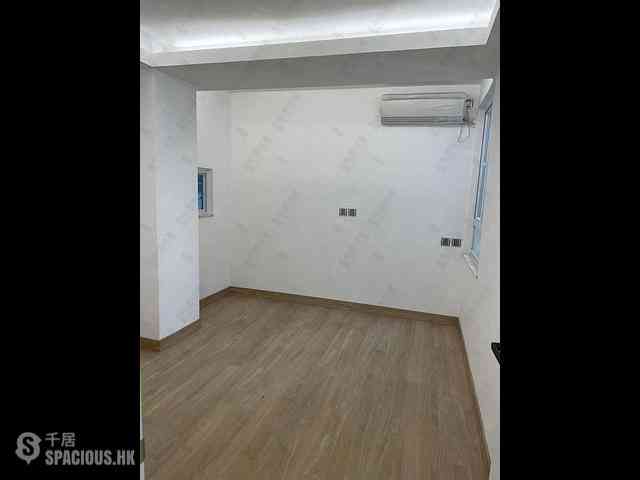 Wan Chai - Phoenix Court Block 4 09