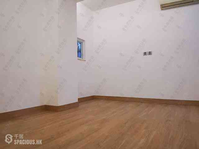 Wan Chai - Phoenix Court Block 4 16