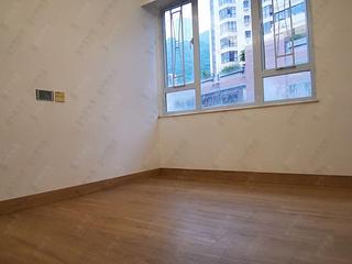 Wan Chai - Phoenix Court Block 4 18