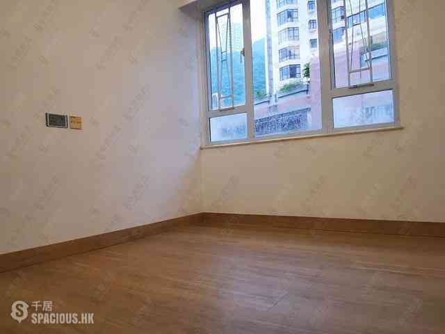 Wan Chai - Phoenix Court Block 4 18