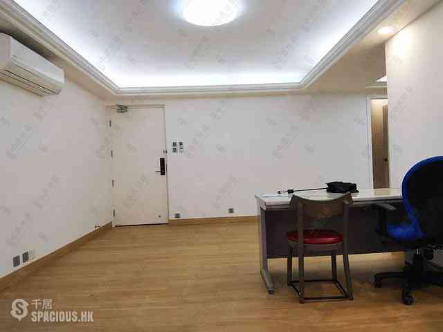 Wan Chai - Phoenix Court Block 4 26